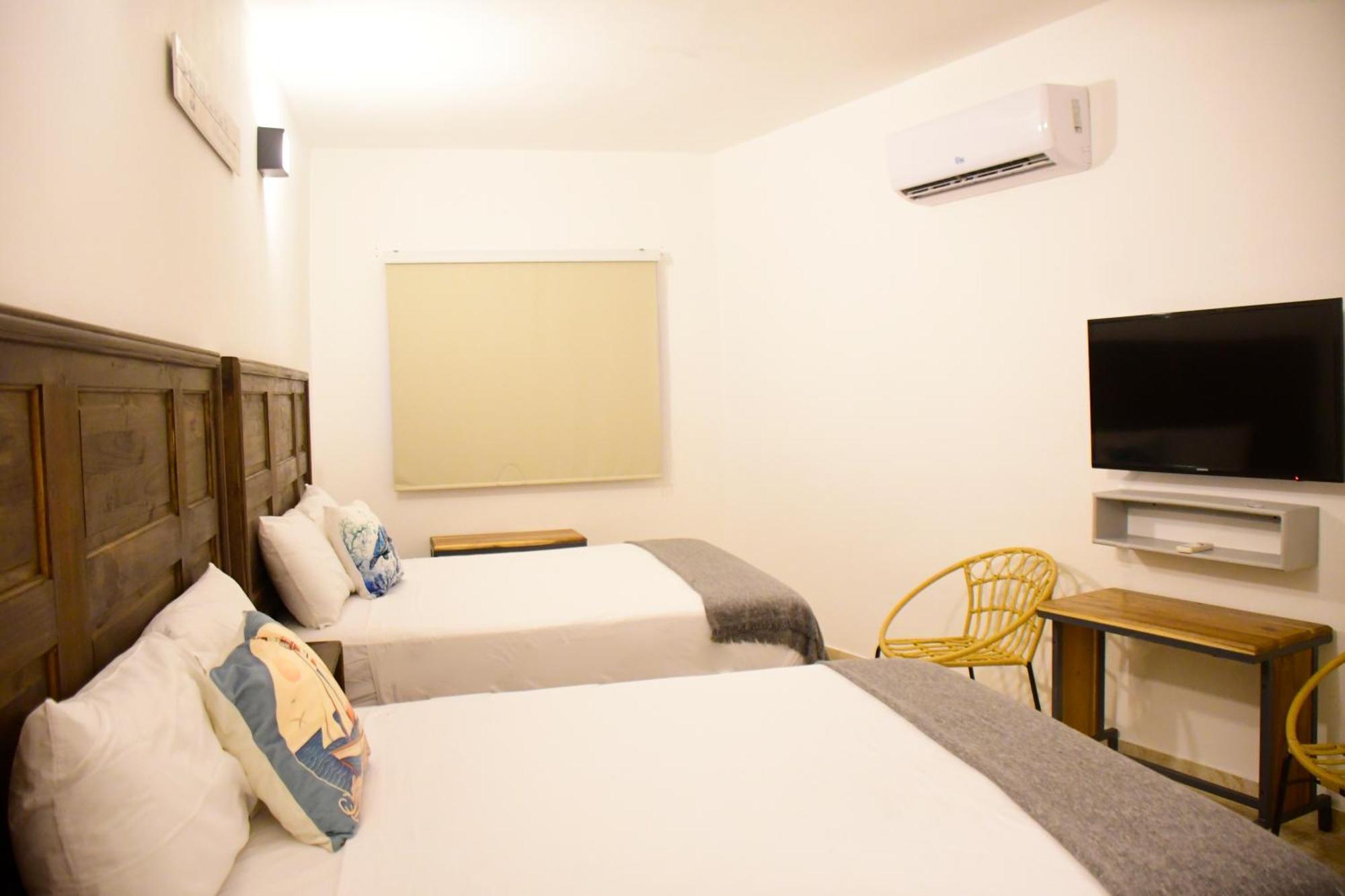 Hostal Marina Samana 외부 사진