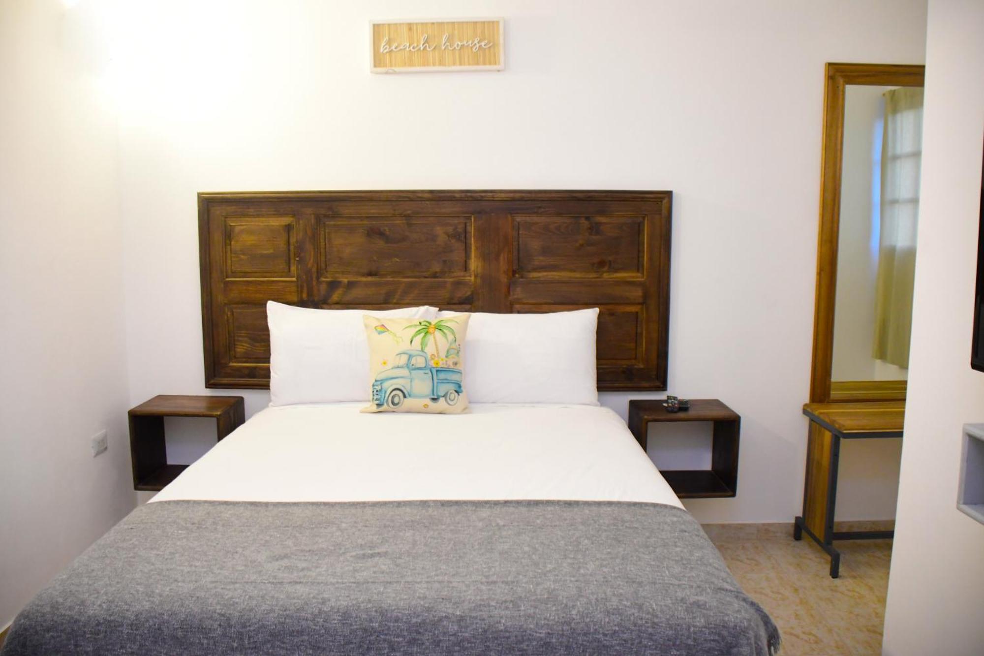 Hostal Marina Samana 외부 사진