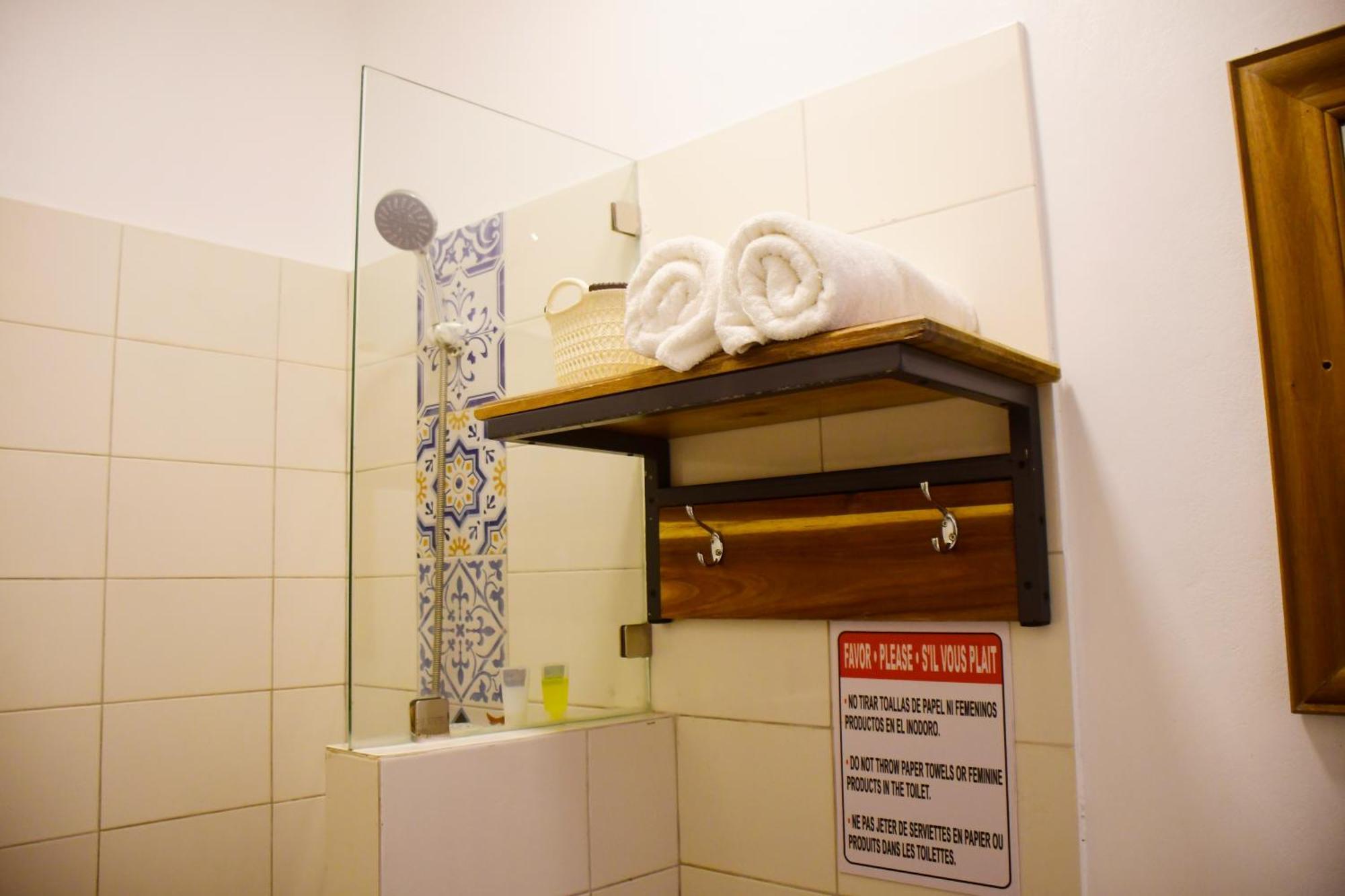 Hostal Marina Samana 외부 사진